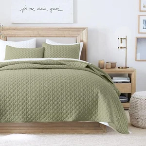 HORIMOTE HOME Quilt Set King Size, Olive Green Bedspread with Clouds Pattern,... - Picture 1 of 7