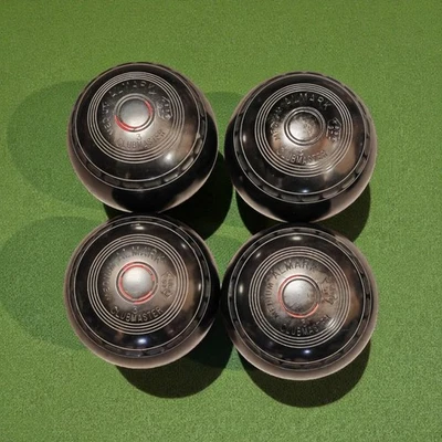 Almark Clubmaster Size 3 Medium Lawn Bowls x4 - image 1 of 4
