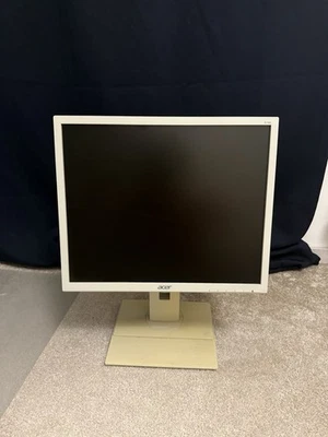 Acer Monitor 2k 60hz 4:3 - Bild 1 von 4