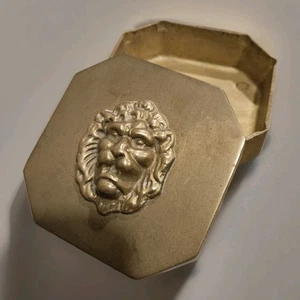 Vintage 50er massiv Messing Löwen Motiv Schmuckschatulle Mini Stash Box RAR schwer - Bild 1 von 8