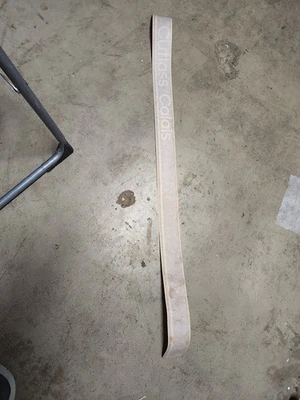 1989 Oldsmobile Cutlass Calais LH Driver Side Body Decalque 4 Dr NOS Fabricante de Equipamento Original - Imagem 1 de 3