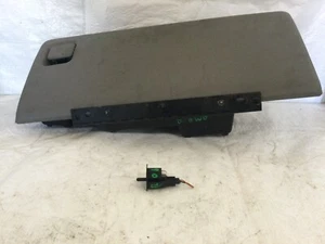 2003-2006 Cadillac Escalade EXT Glove Box W/ Light OEM - Picture 1 of 8