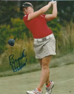 BROOKE HENDERSON SIGNED LPGA GOLF CANADA 8x10 PHOTO #1 Autograph PROOF - Foto 1 di 3
