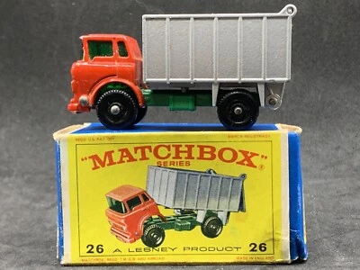 Matchbox MB26-C1: G.M.C Tipper Truck with Type E4 Box - Image 1 of 4