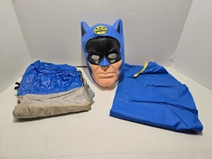 Disfraz de Batman de Halloween vintage capa y máscara azul Ben Cooper 38" niño 1973 - Imagen 1 de 15