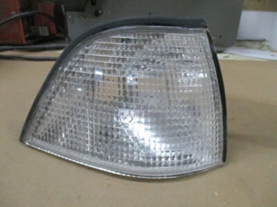 BMW E36 318i 325i 328i LÁMPARA INTERMITENTE ESTACIONAMIENTO ESQUINA TRANSPARENTE R 92 93 94 94 94 95 96 Foto 1 de 4