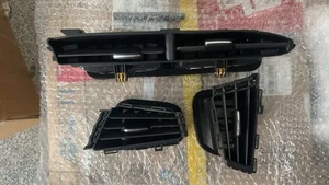 CADILLAC XT5 XT6 DASH CENTER AC AIR VENT GRILLE OUTLET DUCTS SET OEM NEW 3pcs - Picture 1 of 6