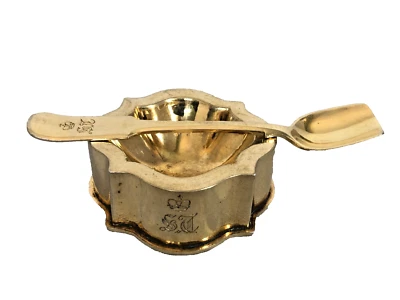 Антикварная Императорская Русская Позолоченная 84 Серебряная Соль и Ложка Датирована 1867. - Изображение 1 из 4