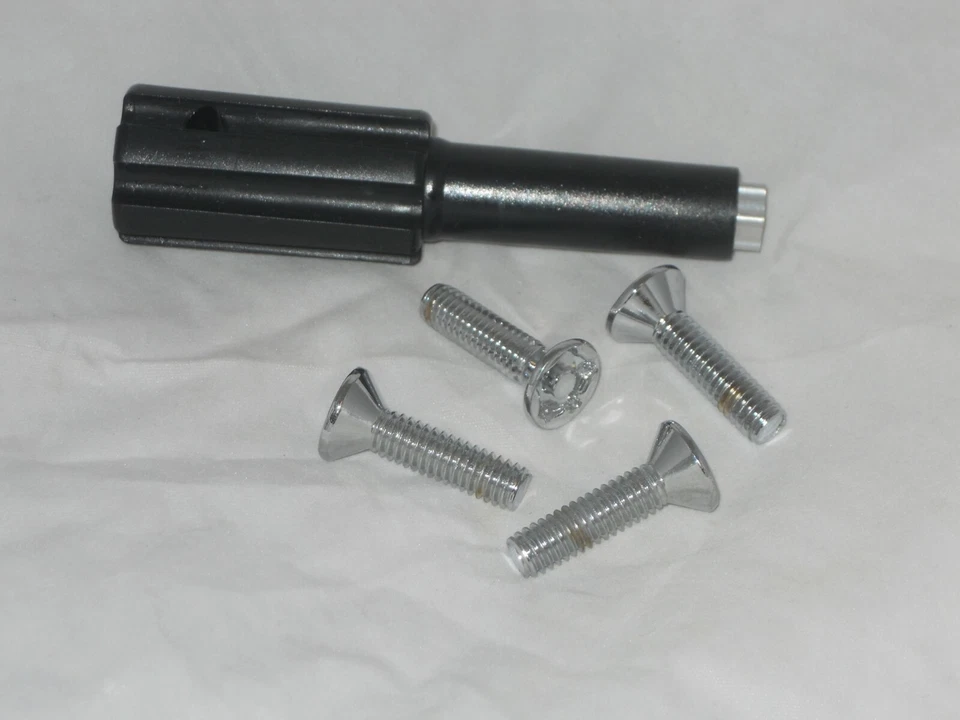 # 4 PARAFUSOS DE TAMPA CENTRAL ARO RODA CROMADO TRAVA ASSENTO CONE 5/16" ROSCA 1-1/4" DE COMPRIMENTO  - Imagem 1 de 1