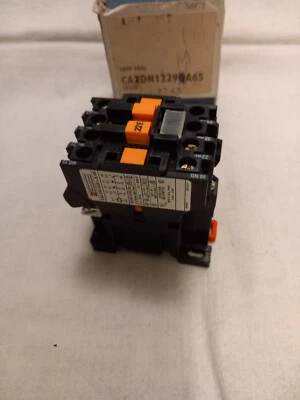 contacteur telemecanique CA2DN1229MA65 380V - Photo 1/2