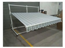 Tenda da Sole a Bracci 3x2,5 Metri a Righe colore Verde Amicasa