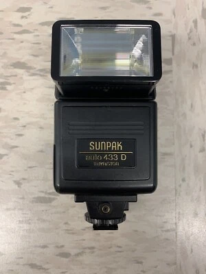 Sunpak Auto 433D Thyristor Camera Flash Canon Dedicated Shoe Mount Flash - Image 1 of 4