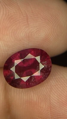 Turmalina rubelita de Afganistán 2,55 Ctw Foto 1 de 3