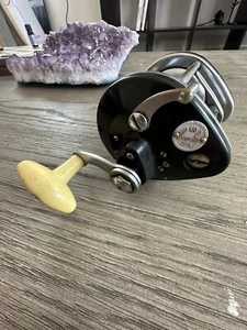Rare Ocean City No. 923(Topsail) Vintage Level Wind Fishing Reel w/starless drag - Picture 1 of 3