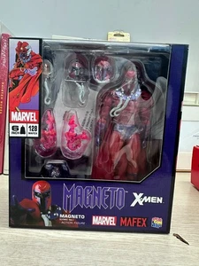 Mafex Nº 128 Magneto X-MEN (Versión Cómic.) - Imagen 1 de 4