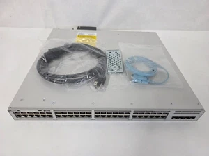 Cisco C9300L-48P-4G-E 48 Port 1G PoE 4 SFP 1G Missing 1 Stack Fill SNFJC260429VV - Afbeelding 1 van 4