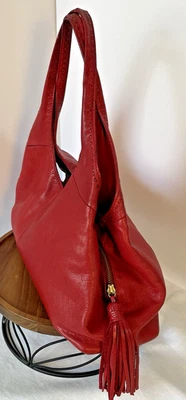 Bolsa de ombro Sigrid Olsen couro vermelho hobo borla forrada zíper magnético era Y2K - Imagem 1 de 4