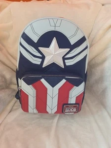 Mini Mochila Cosplay Loungefly Marvel Falcon Capitán América - Imagen 1 de 4