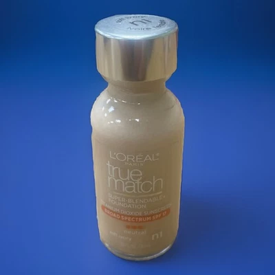 Loreal True Match Super Blendable Liquid Makeup Foundation N1 Soft Ivory SPF 17 - Image 1 of 2