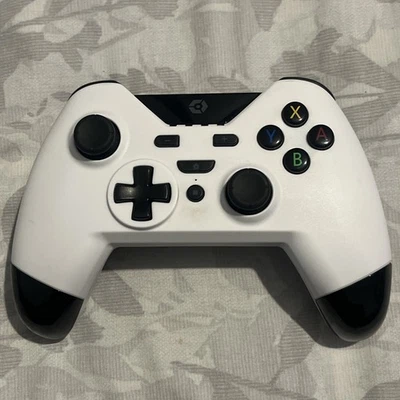 Gioteck WX4 Wireless Controller - White - Nintendo Switch - Tested & Working - Image 1 of 4