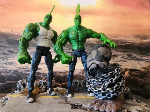 Legendary Comic Book Heroes Savage Dragon Pitt BAF Series w Left Leg Cover