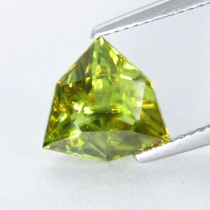 3.67Cts Nice Looking Natural Sphene/Titanite Fancy Trillion Cut Loose Gemstone - Picture 1 of 5