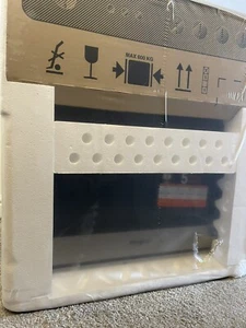 Whirlpool integrated electric single Oven (Brand New) - Picture 1 of 6