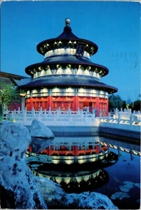 China World Showcase Temple of Heaven Epcot Center Florida Postcard 1988 - Imagen 1 de 2