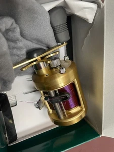 Shimano Baitcast Rolle - Calcutta 400 B - Bild 1 von 2