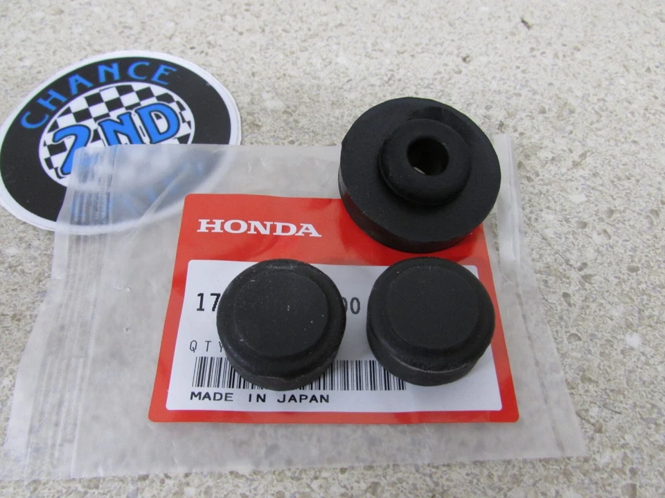 НОВЫЕ ИЗ СТАРЫХ ЗАПАСОВ 78-85 HONDA ATC70 79-87 HONDA Z50R ОРИГИНАЛЬНЫЕ КАУЧУКИ ПЕРЕДНЕГО И ЗАДНЕГО ТОПЛИВНОГО БАКА - Изображение 1 из 1