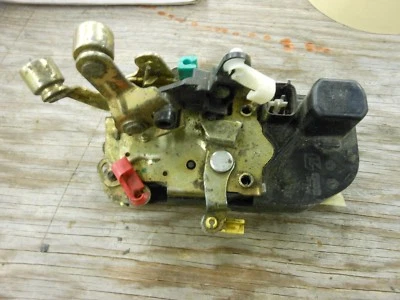 2006 2010 Jeep Commander FRONT RIGHT Door Latch 55113374AB 10 09 08 07 06 2009 - Image 1 of 3