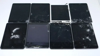 Lote de 8 Mini iPads de Apple agrietados para paquete de piezas - A2126 Mini 5 / Mini 4 Foto 1 de 4