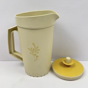 Jarra TUPPERWARE Vintage 2 cuartos 874-14 Beige Amarillo Tapa 875-13 Cosecha Oro EE. UU. - Imagen 1 de 16