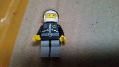 Lego Mini Figura Seguridad Motocicleta Patrulla con Casco Blanco Foto 1 de 2