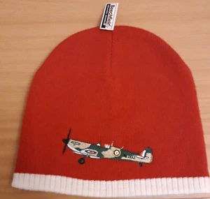 Embroidered knitted hat Spitfire design red - Picture 1 of 1