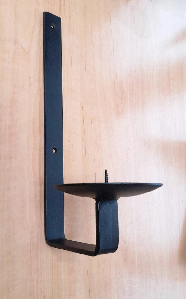 A square shaped contemporary styled pillar candle wall sconce - Image 1 of 1