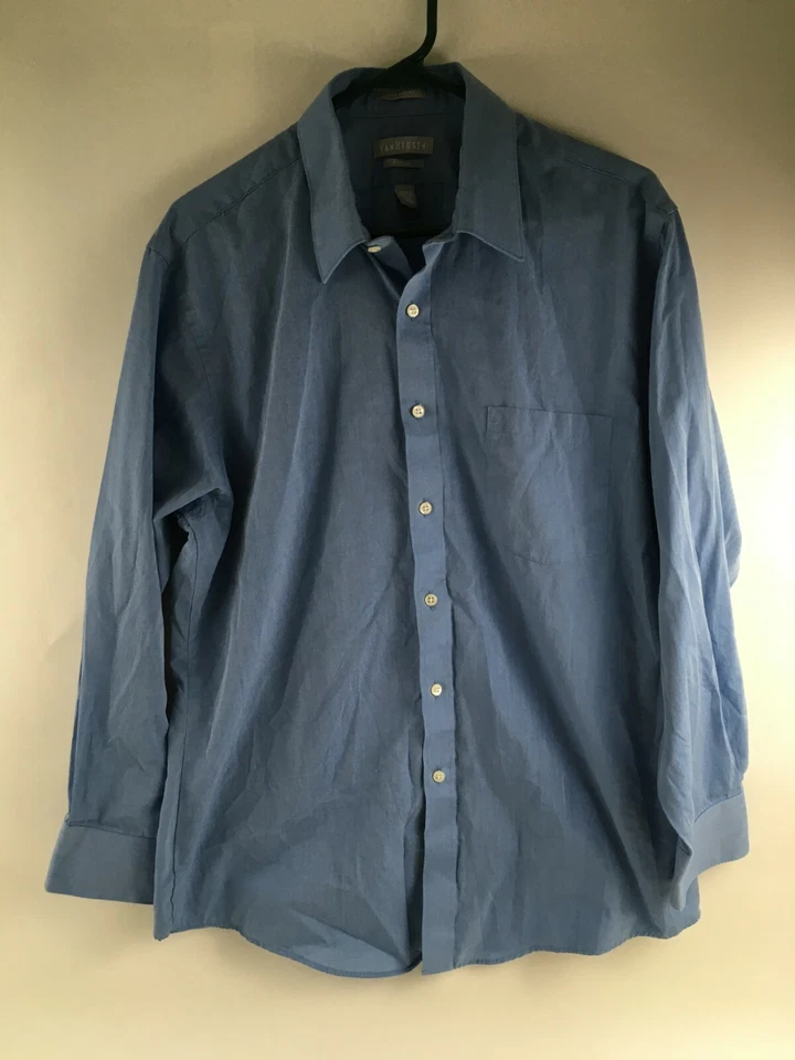 Van Heusen Shirt Men's Size 16.5 32-33 Blue with Pocket Button Up Chambray   - Image 1 of 4
