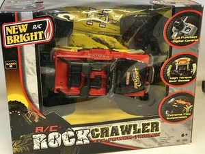 New Bright RC Rock Crawler Jeep 4x4 Pro Dirt 1:14 Scale w/Box & Remote - Picture 1 of 6