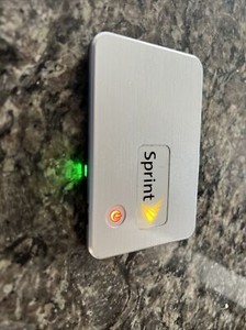 SPRINT Novatel Wireless Inc MiFi2200 Mobile Hotspot with battery