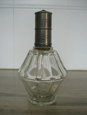 Ancienne Lampe Berger Muller ? en Cristal ou Verre à Facettes - Photo 1/4