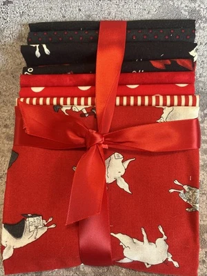 Olivia the Pig Cotton 8 Fat Quarters 3 Have Olivia Featured Quilting Sewing - Image 1 of 3