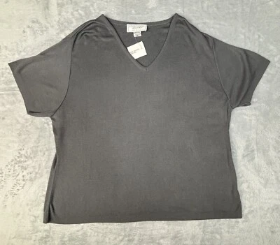 United States Sweaters Women’s Size 2X Gray Short Sleeve V-Neck Sweater - Image 1 of 4
