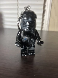LEGO Star Wars sw067 Primera Orden TIE Fighter Pilot Minifigura Llavero, linterna - Imagen 1 de 4