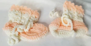 Vintage Crochet Knit Handmade Baby Doll Infant Booties/Slippers Peach White 4'' - Picture 1 of 5
