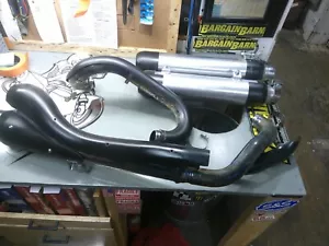 OEM STOCK FULL COMPLETE Exhaust Harley-Davidson VRSCAW V-Rod 2007-2015 - Picture 1 of 5