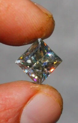 Moissanite Gemstone, Silver Cut Faceted Loose Square Moissanite 9x9 MM 4.55 Ct - Image 1 of 3