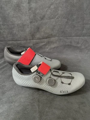 Fizik Vento Infinito Gris Carbono/Coral EU 42 (FB6) Foto 1 de 4