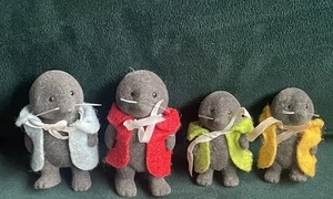 Chalecos de fieltro vintage Sylvanian Families McBurrows Mole Family Calico Critters - Imagen 1 de 9