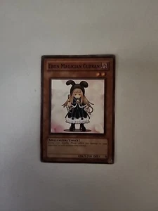 Ebon Magician Curran - DR04-EN031 - Common - Unlimited Edition x1 - Lightly Play - Picture 1 of 1