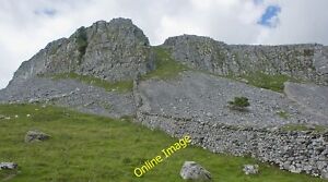 Photo 12x8 The dry stone wall flows naturally from Robin Proctor's Scar Au c2013